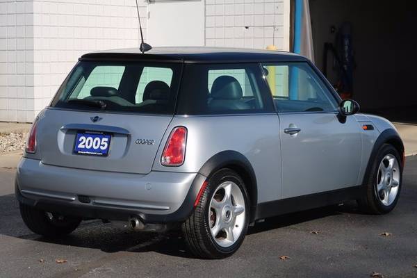 2005 Mini Cooper Hardtop Base - cars & trucks - by dealer - vehicle... for sale in Indianapolis, IN – photo 5