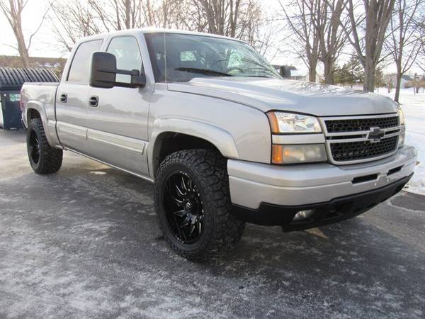 2006 Chevy Silverado 1500 LT Z71 4X4 Crew Cab, New Wheels and Tires! for sale in Appleton, WI – photo 3