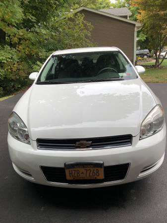 2011 Chevy Impala for sale in WEBSTER, NY – photo 4