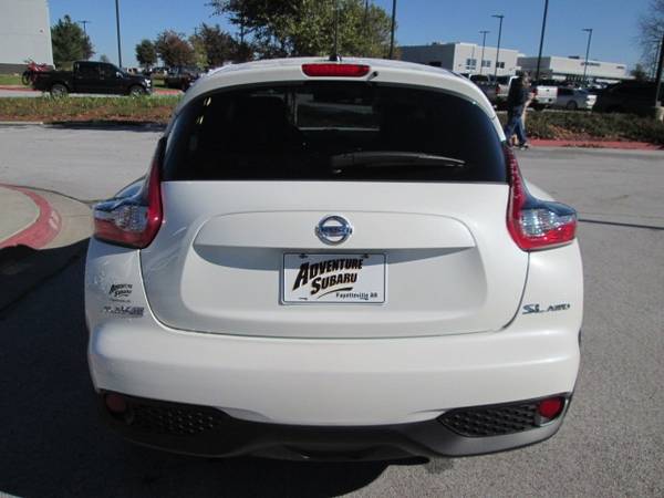 2015 Nissan Juke SL suv White Pearl - cars & trucks - by dealer -... for sale in Fayetteville, AR – photo 5