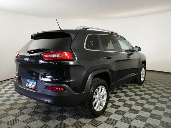2014 Jeep Cherokee Latitude - - by dealer - vehicle for sale in Inver Grove Heights, MN – photo 8