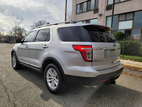 2012 FORD EXPLORER XLT 4WD AWD 3.5 V6 LEATHER SEATS - cars & trucks... for sale in STATEN ISLAND, NY – photo 6