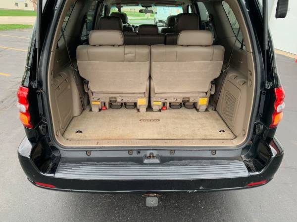 2001 Toyota Sequoia Limited 4x4 Clean Carfax - - by for sale in Romeoville, IL – photo 18