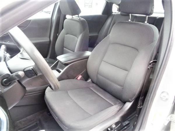 2018 Chevy Chevrolet Malibu LT Power Seat Windows Locks IPOD MP3 for sale in Hampton Falls, NH – photo 8