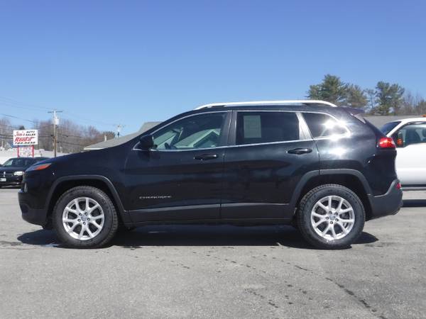 2014 Jeep Cherokee 4WD 4dr Latitude - - by dealer for sale in Auburn, ME – photo 2