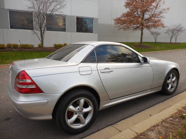 2001 Mercedes SLK320 - cars & trucks - by owner - vehicle automotive... for sale in Bartlett, IL – photo 9