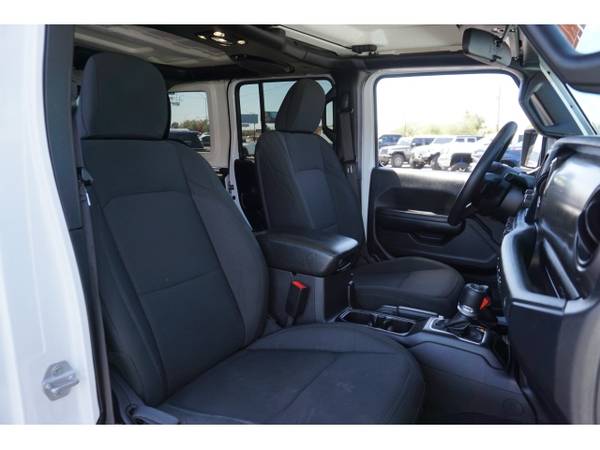 2018 Jeep Wrangler Unlimited SAHARA 4X4 SUV 4x4 Passen - Lifted for sale in Phoenix, AZ – photo 13