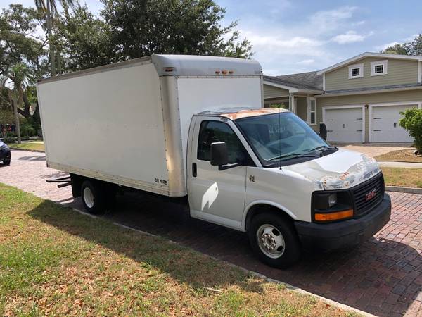 2005 GMC Box Truck For Sale. Runs Great/ Fires up instantly for sale in SAINT PETERSBURG, FL – photo 3