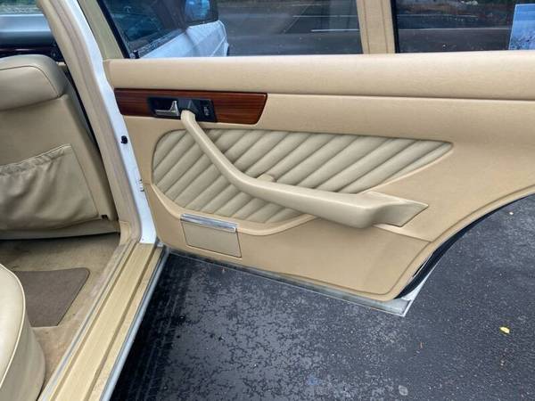 1991 Mercedes-Benz 300-Class 300 SEL 4dr Sedan - cars & trucks - by... for sale in Seattle, WA – photo 14