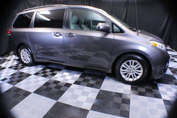 2013 TOYOTA SIENNA EVERYONE WELCOME!! for sale in Garrettsville, OH – photo 5