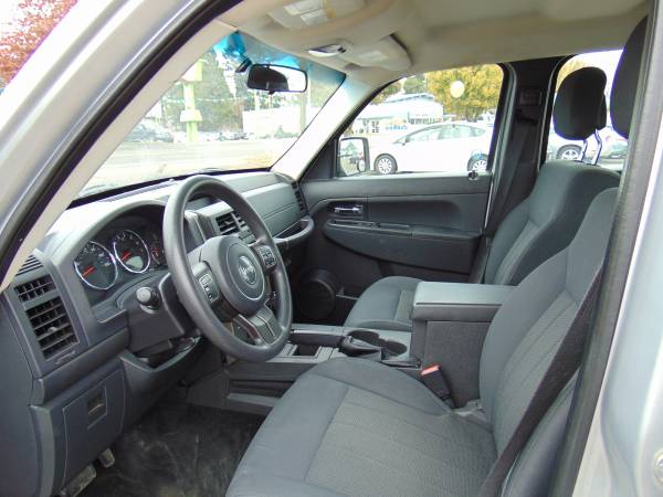 2012 JEEP LIBERTY 4WD - cars & trucks - by dealer - vehicle... for sale in Eugene, OR – photo 7