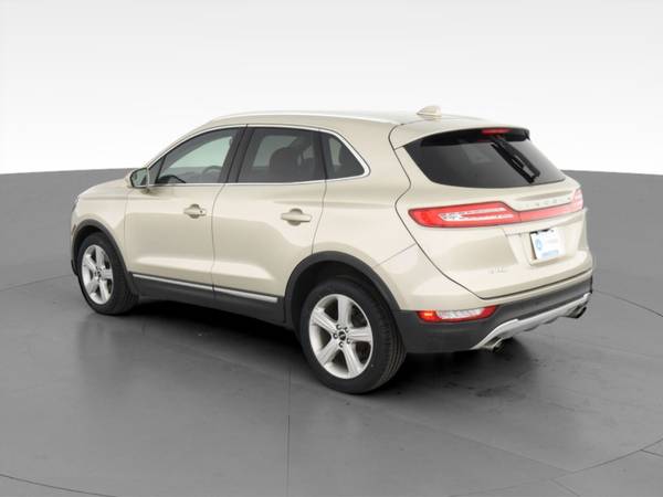 2017 Lincoln MKC Premiere Sport Utility 4D suv Gold - FINANCE ONLINE... for sale in Saint Louis, MO – photo 7