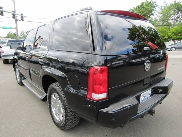 2005 Cadillac Escalade 4dr AWD - - by dealer - vehicle for sale in Milwaukie, OR – photo 9