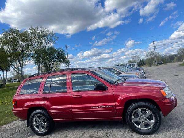 2004 Jeep Grand Cherokee Limited 4x4! Nice - - by for sale in Appleton, WI – photo 2