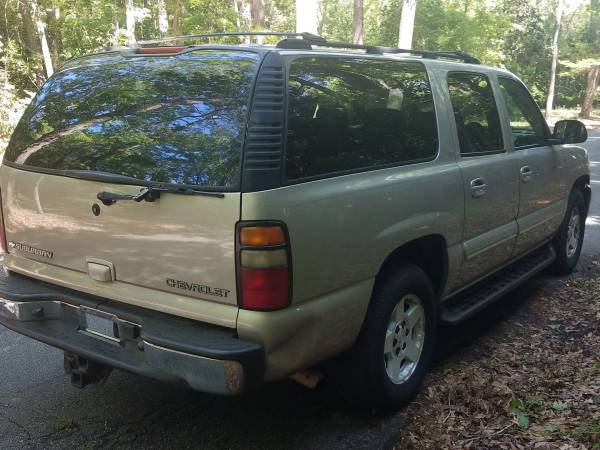 2004 chevy suburban 4wd for sale in Tallahassee, FL – photo 2
