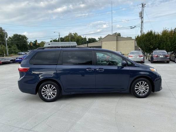 2018 Toyota Sienna XLE - cars & trucks - by dealer - vehicle... for sale in Murfreesboro, TN – photo 4