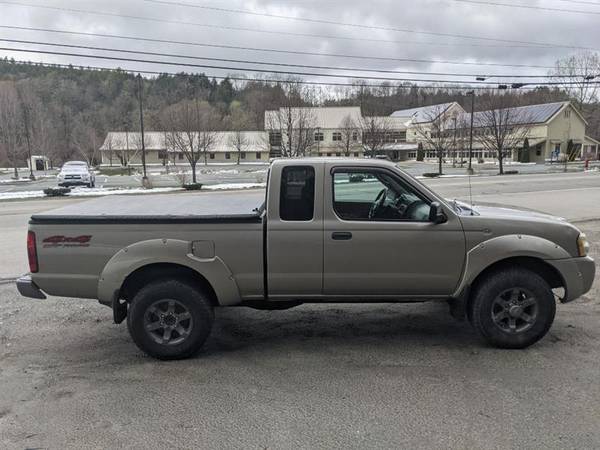 2004 Nissan Frontier XE-V6 King Cab 4WD - - by dealer for sale in Springfield, VT – photo 4