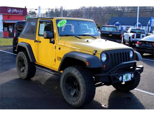 2011 Jeep Wrangler LIFTED 6-SPEED MANUAL 4WD SPORT ONLY 59,173 MILES... for sale in Salem, CT – photo 4