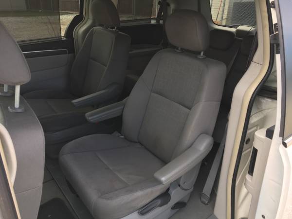 2009 Volkswagen Routan SE for sale in Other, TX – photo 4