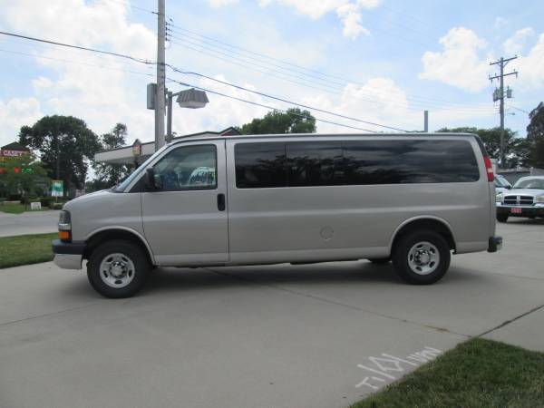 2008 CHEVROLET EXPRESS G3500 - - by dealer - vehicle for sale in Lincoln, NE – photo 5