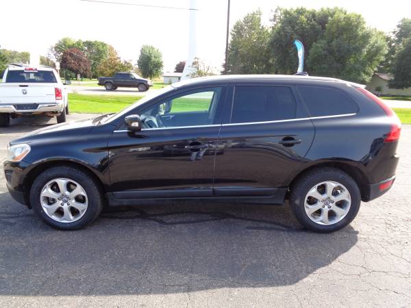 2013 Volvo XC60 3.2 ALL WHEEL DRIVE LOADED - cars & trucks - by... for sale in Loyal, WI – photo 2