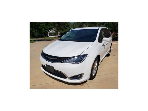 2018 Chrysler Pacifica Touring L 45k Wheelchair Mobility Handicap... for sale in Wichita, MN – photo 8
