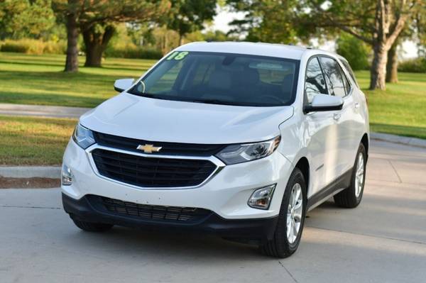 2018 Chevrolet Equinox LT 4dr SUV w/1LT 37,250 Miles - cars & trucks... for sale in Omaha, IA – photo 3