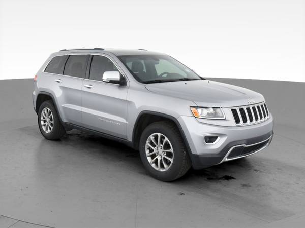 2014 Jeep Grand Cherokee Limited Sport Utility 4D suv Black -... for sale in Ronkonkoma, NY – photo 15