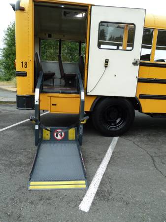 '05 International CE200 School Bus With Wheelchair Lift for sale in Edmonds, WA – photo 6