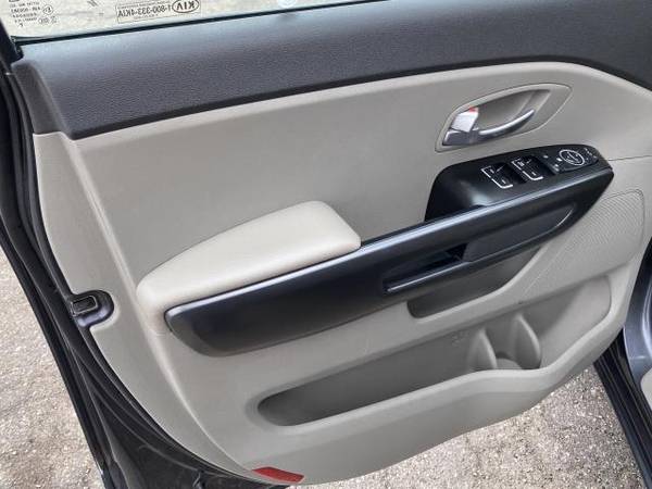 2015 Kia Sedona mini-van 4dr Wgn LX - Kia Platinum Graphite - cars & for sale in Sterling Heights, MI – photo 16