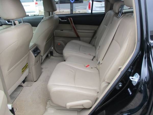 2010 Toyota Highlander Limited Sport Utility 4D - - by for sale in Wheat Ridge, CO – photo 22