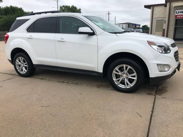 2017 CHEVROLET EQUINOX LT - - by dealer - vehicle for sale in Lincoln, NE – photo 4