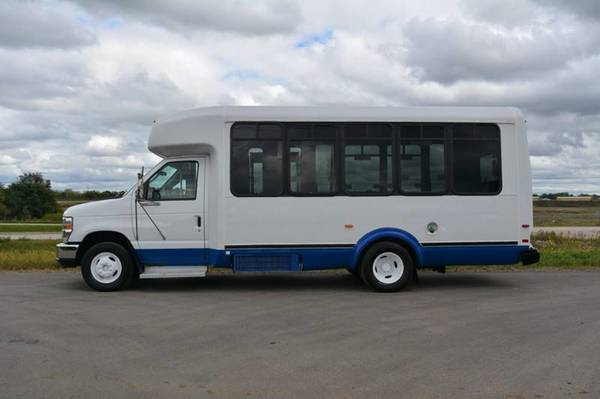 2010 Ford E-450 16 Passenger Paratransit Shuttle Bus for sale in Peoria, IL – photo 3