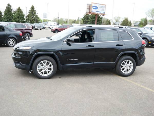 2018 Jeep Cherokee Latitude - - by dealer - vehicle for sale in Coon Rapids, MN – photo 10