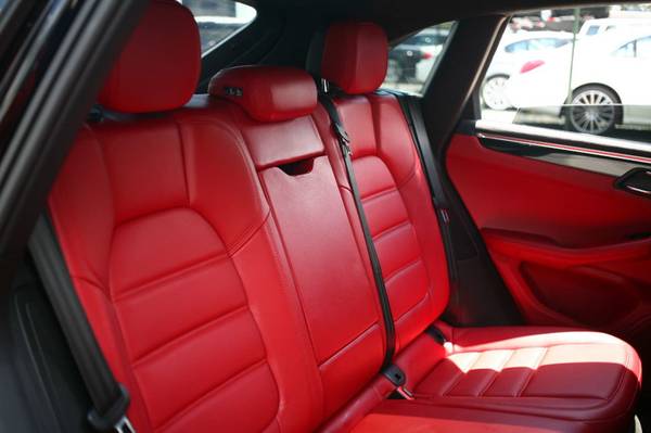 2015 *Porsche* *Macan* *AWD 4dr Turbo* Jet Black Met for sale in south amboy, NJ – photo 10
