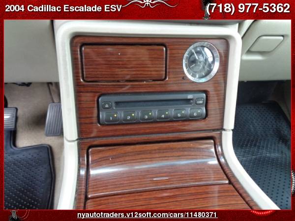 2004 Cadillac Escalade ESV 4dr AWD for sale in Valley Stream, NY – photo 22