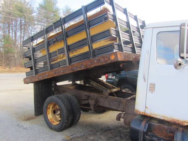 1992 INT 4600 rack body dump - cars & trucks - by dealer - vehicle... for sale in Goffstown, NH – photo 4