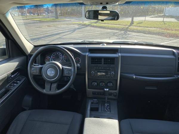 ** 2012 Jeep Liberty Excellent Condition! * Like New *Drive Today! *... for sale in East Northport, NY – photo 18