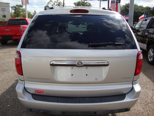 2006 Chrysler Town & Country LWB 4dr Limited for sale in Houston, TX – photo 6