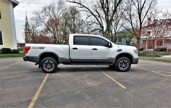 2016 Nissan Titan with Cummins diesel for sale in Lancaster, OH – photo 5