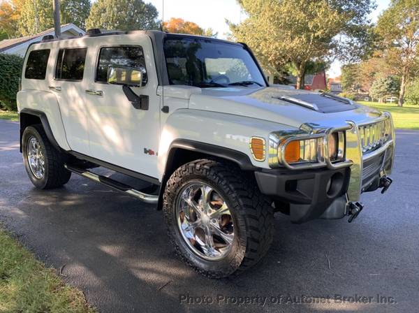 2006 *HUMMER* *H3* *4dr 4WD SUV* Birch White/LOADED! for sale in Bloomington, IL – photo 4
