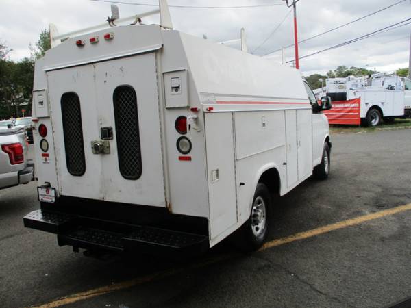 2004 Chevrolet 3500 ENCLOSED UTILITY / SERVICE BODY CUTAWAY for sale in south amboy, NJ – photo 3