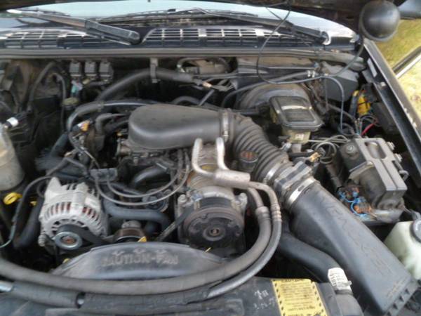 1997 CHEVROLET BLAZER 4 DOOR ALMOST RUST FREE, SOUTHERN VEHICLE -... for sale in Westboro, WI – photo 15