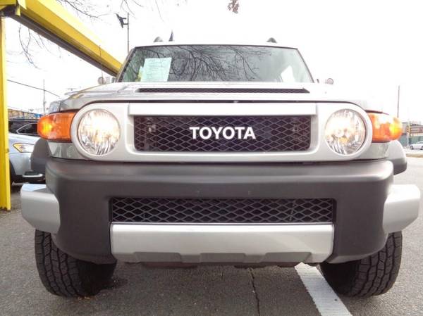 2010 Toyota FJ Cruiser 4WD 4dr Auto (Natl) EVERYONE DRIVES! NO TURN for sale in Elmont, NY – photo 12