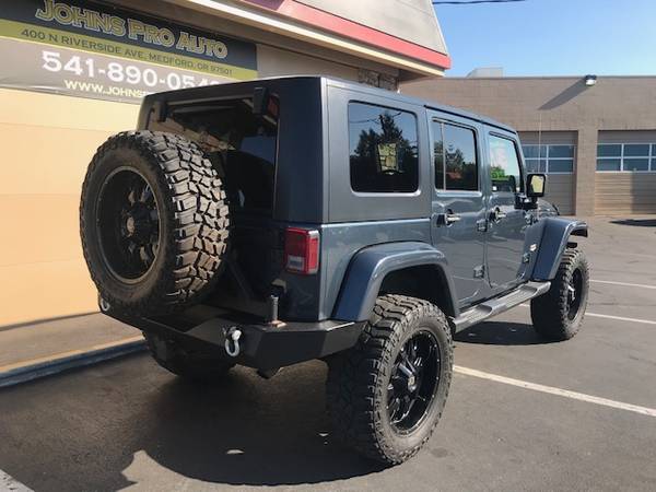 2008 JEEP WRANGLER UNLIMITED SAHARA LIFTED & LOADED. - cars & trucks... for sale in Medford, OR – photo 2