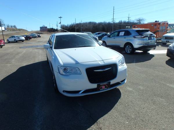 2017 Chrysler 300 Limited - - by dealer - vehicle for sale in Bonne Terre, MO – photo 3