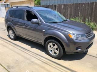 2008 MITSUBISHI OUTLANDER EXTRA CLEAN LOOKS AND DRIVES LIKE NEW for sale in Chicago, IL – photo 5