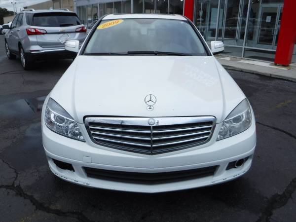 2009 MERCEDES BENZ C300**LIKE NEW**MUST SEE**SUPER CLEAN**FINANCING AV for sale in Detroit, MI – photo 2