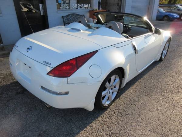 2004 Nissan 350Z Enthusiast Roadster - cars & trucks - by dealer -... for sale in Knoxville, TN – photo 6