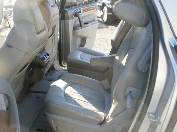 2011 BUICK ENCLAVE CXL ALL WHEEL DRIVE- HOME OF "YES WE CAN"... for sale in Medford, OR – photo 8